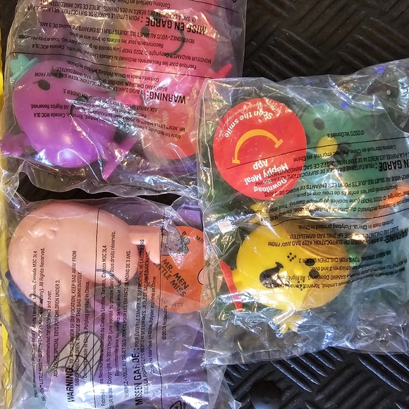 McDonalds Mr. Men/Little Miss Lot of 46, 14 new in package plus 4 soft & 4 cups - Picture 7 of 10